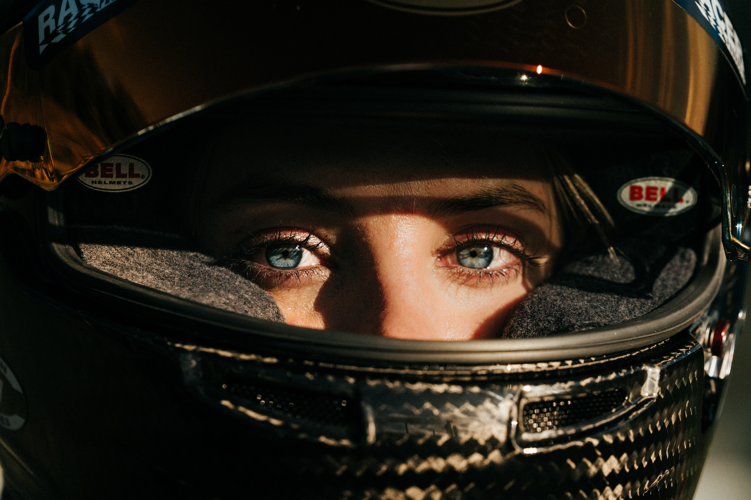 Eye through the visor gap